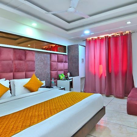 Hotel Bella Vista- ニューデリー エクステリア 写真